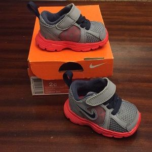 Nike Kids Fusion Shoes size 2c (Baby)